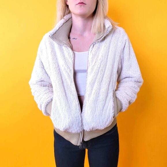 2014 Patagonia Fuzzy Fleece Cream White Parka Jacket - S - Picture 2 of 12